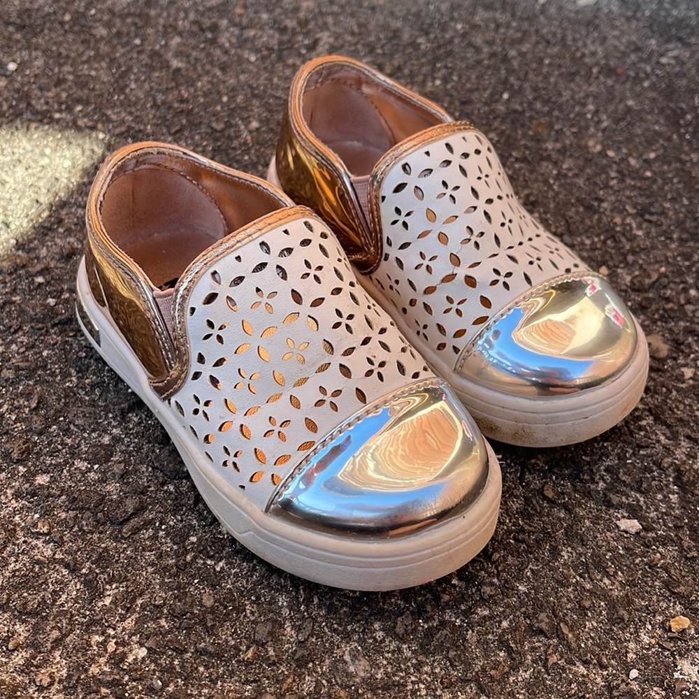 Michael kors kids shoes size 6c